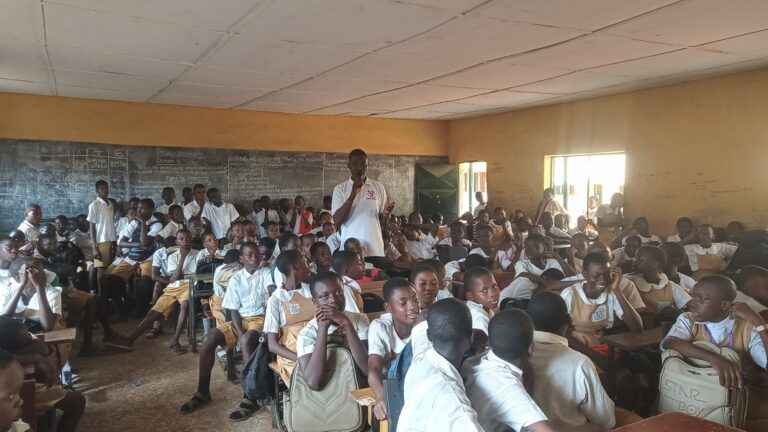 {"capture_mode":"AutoModule","faces":["-2577_2053_-2324_2306"]}